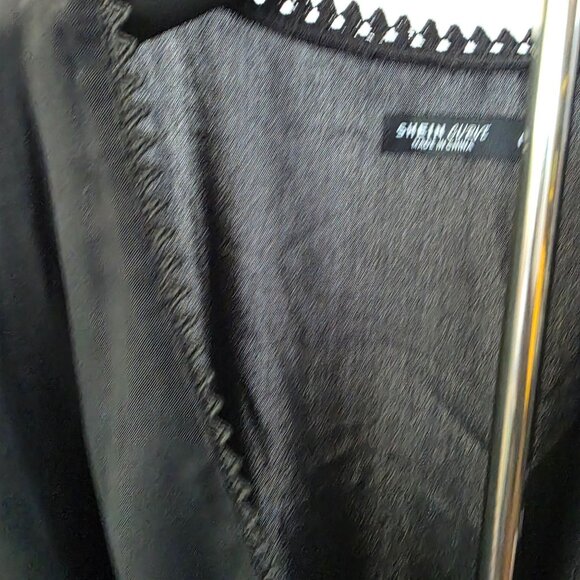 Shein Curve Black V-Neck Tassel Bodysuit Size L - Picture 6 of 8